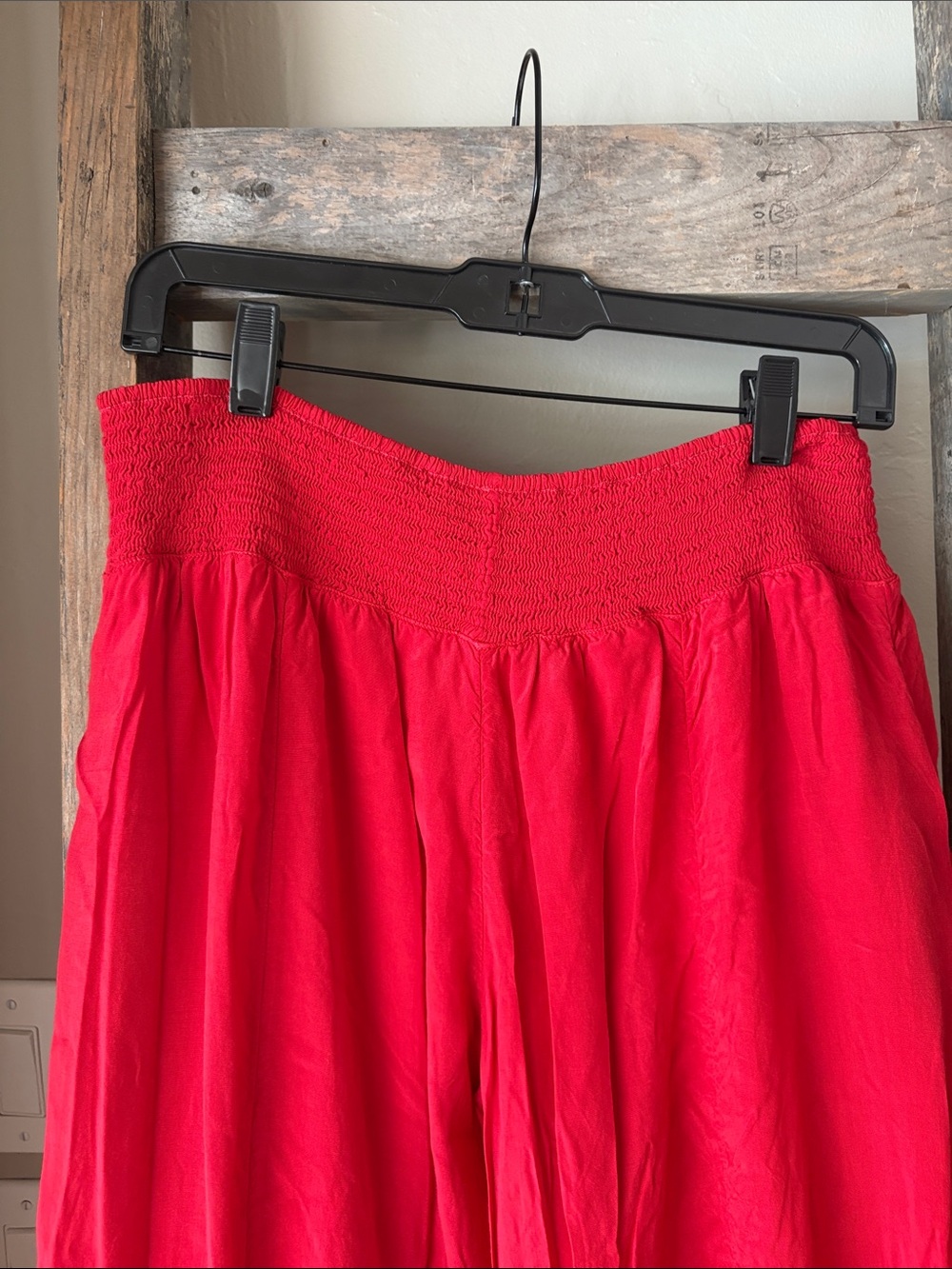 Free People Rock and Frill Ruffle Wide Leg Pants Medium Red Dhalia Rare - Picture 8 of 8